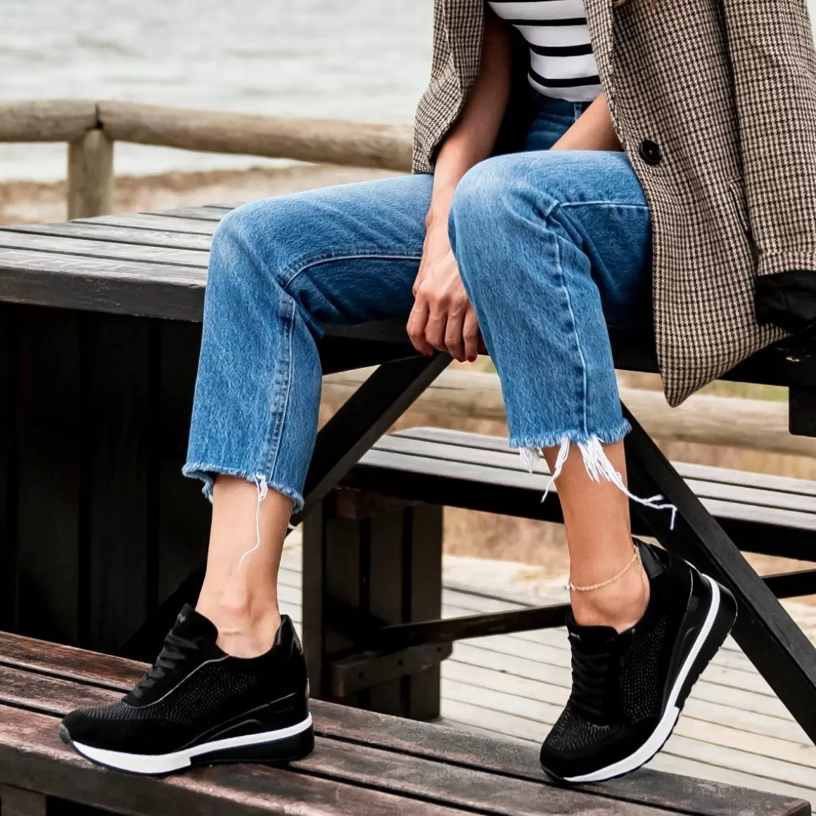 Exe Shoes Sneakers Mujer>Sneaker Plataforma Ex25 Em Preto Com Brilhantes